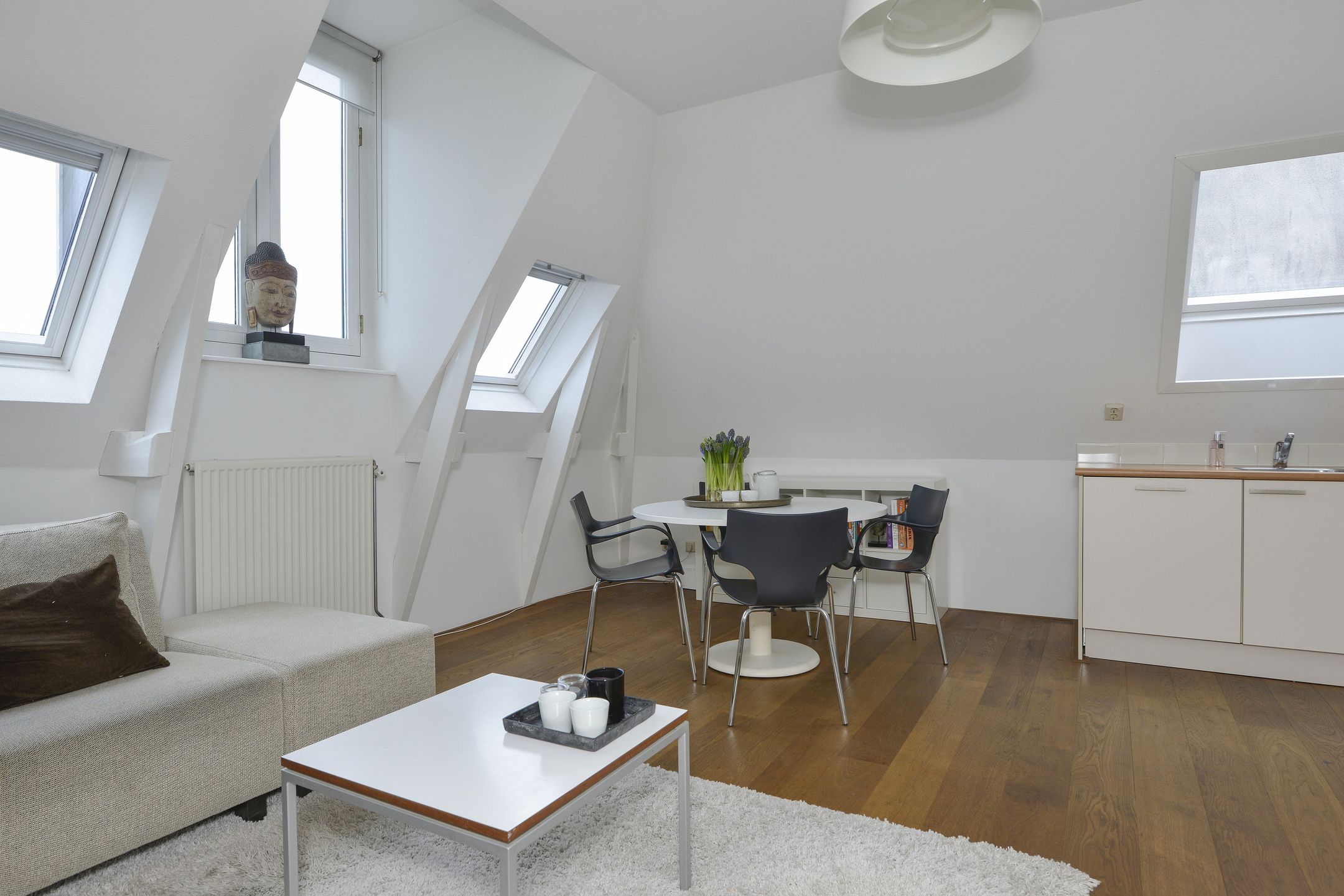 Photo 3 of Marnixstraat 93-E