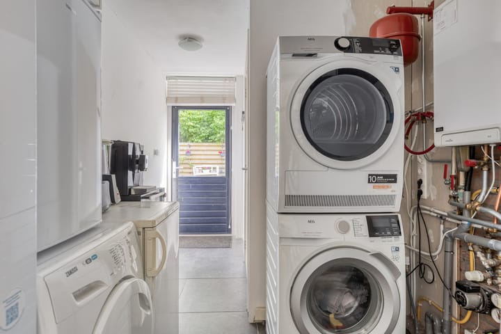 Photo 23 of Entinge 122