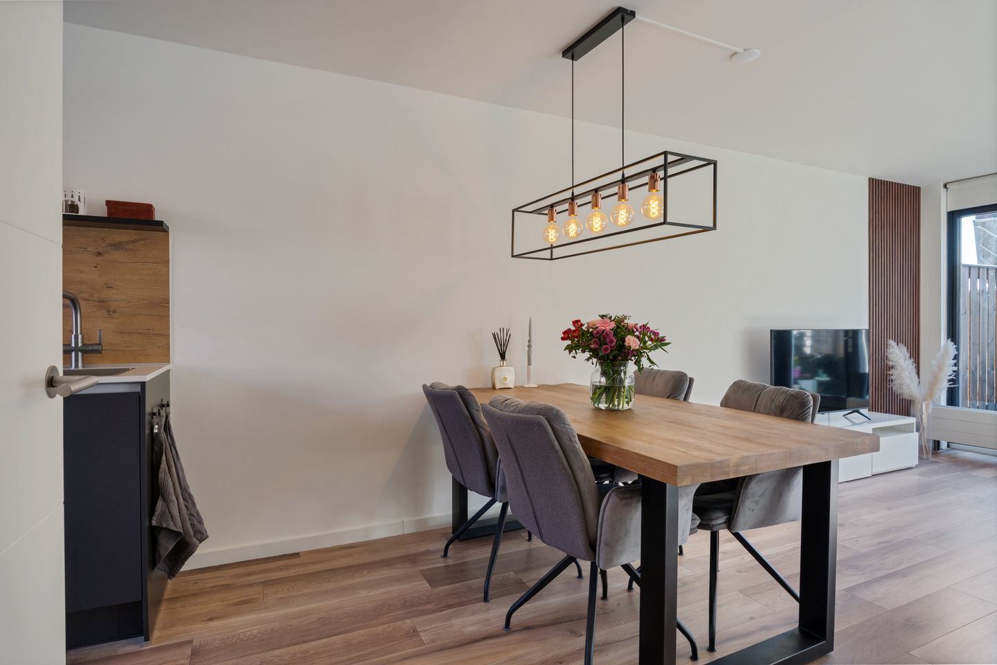 Photo 10 of Weidevogellaan 101