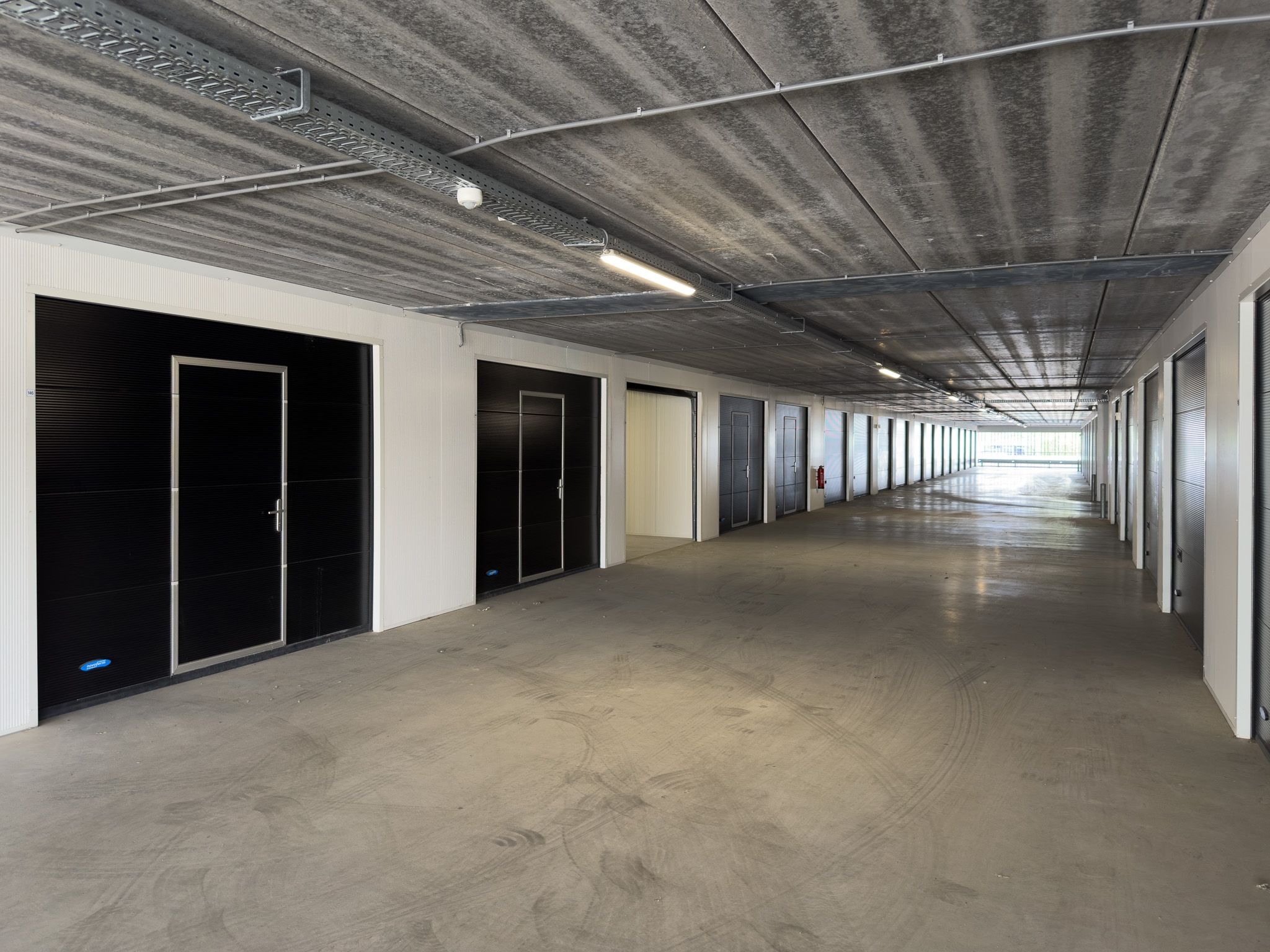 Foto 9 van Industrieweg 69-144