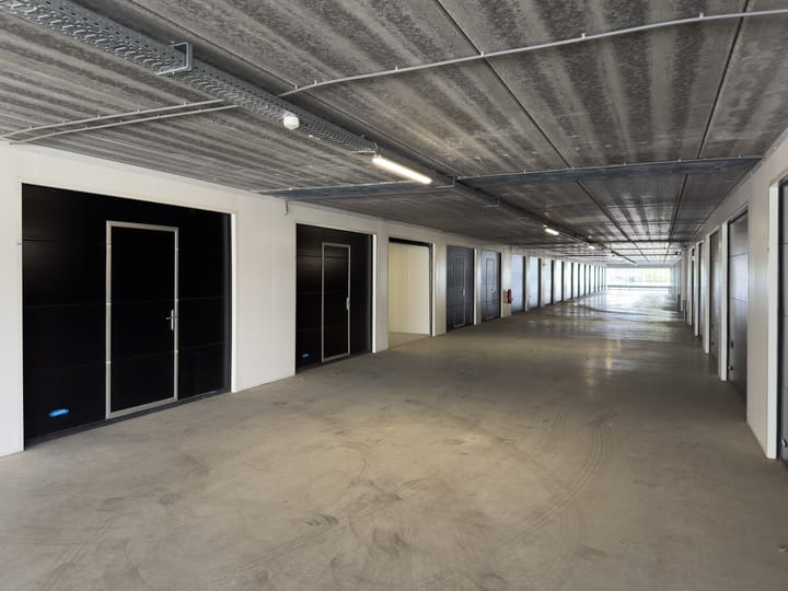 Foto 9 van Industrieweg 69-144