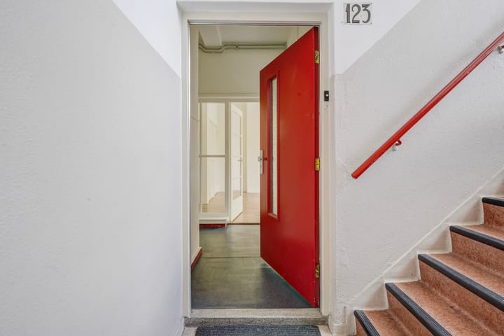 Foto 7 van Woudenbergstraat 123