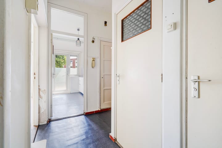 Foto 8 van Woudenbergstraat 123