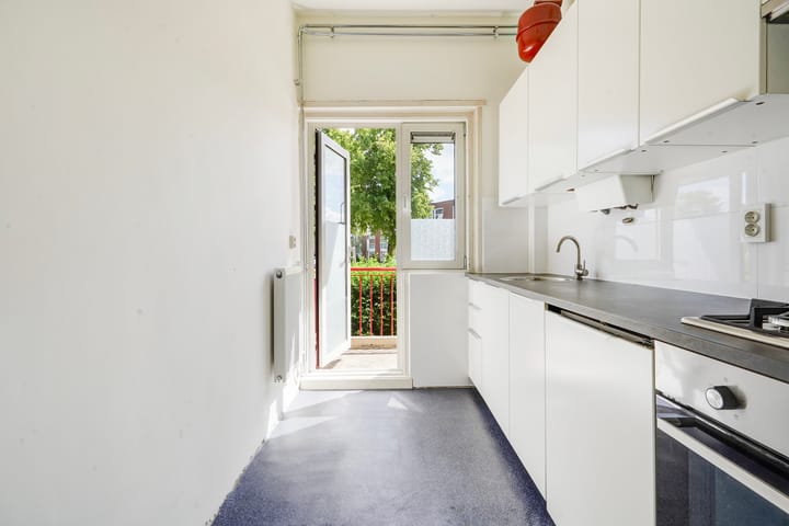 Foto 10 van Woudenbergstraat 123