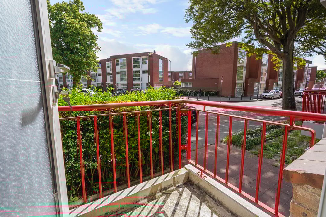 Foto 11 van Woudenbergstraat 123