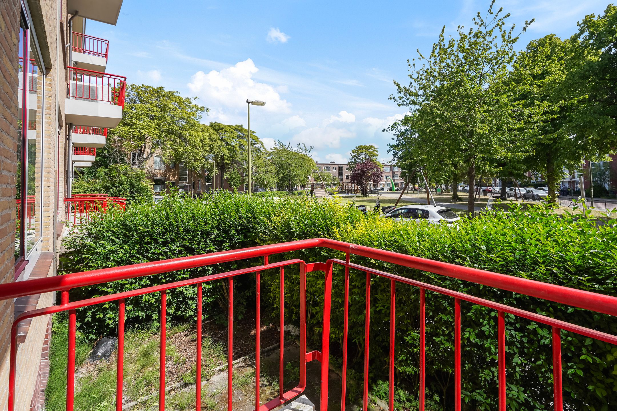 Foto 12 van Woudenbergstraat 123