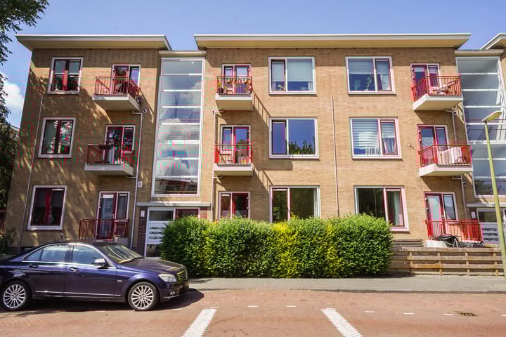 Foto 33 van Woudenbergstraat 123