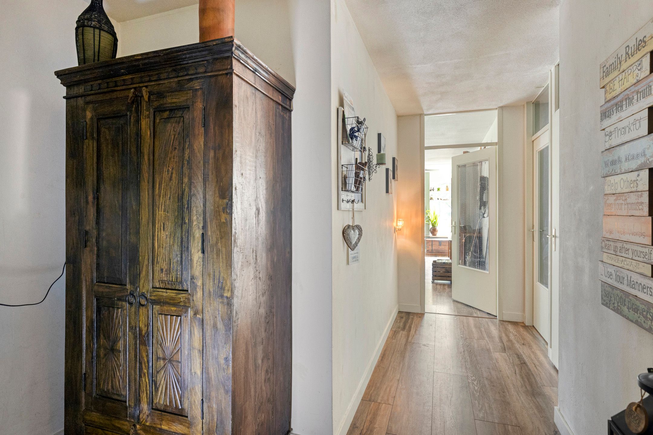 Photo 9 of Hobostraat 1