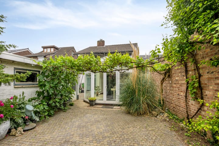 Foto 26 van Lochterstraat 22