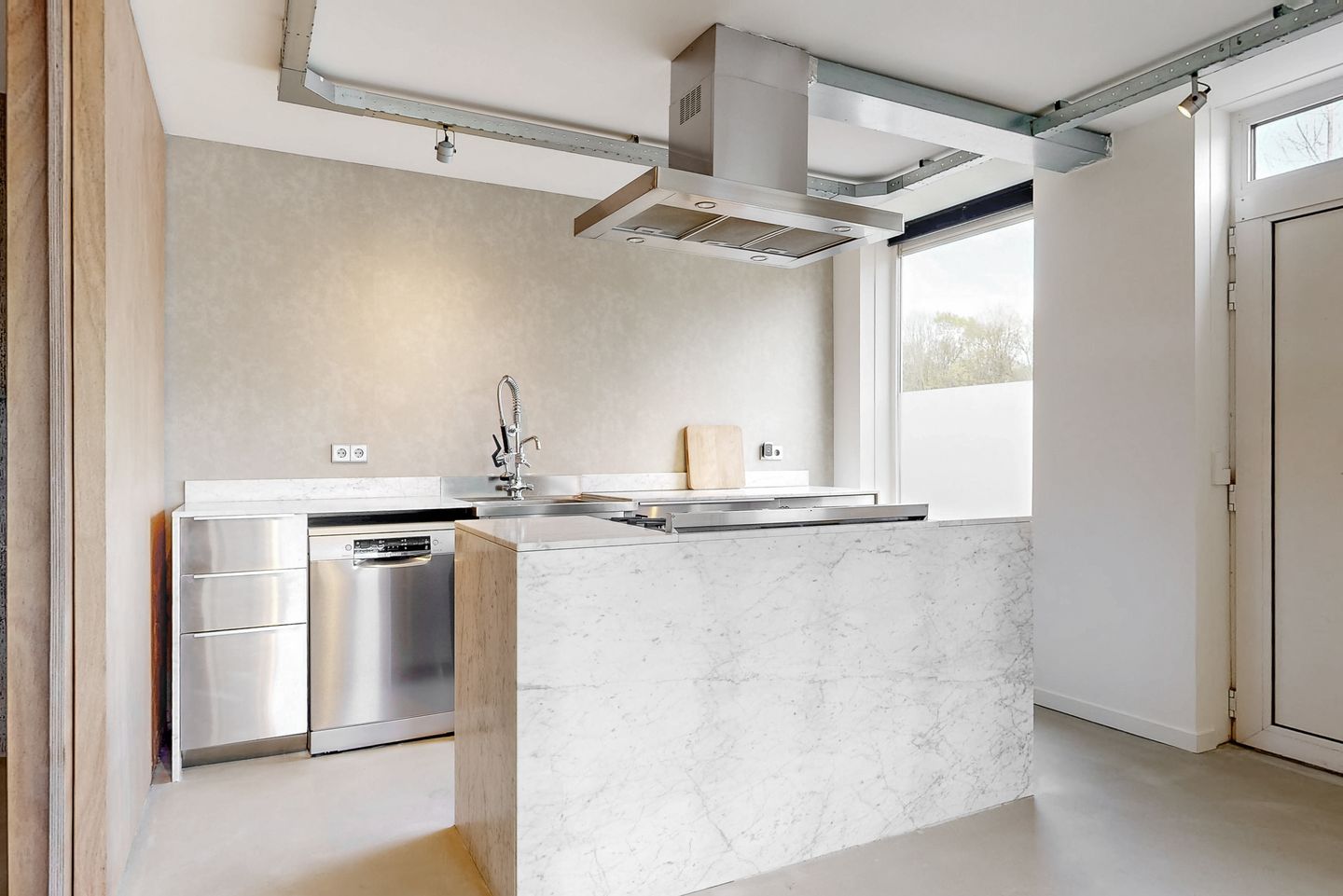 Photo 5 of Van Walbeeckstraat 107-H