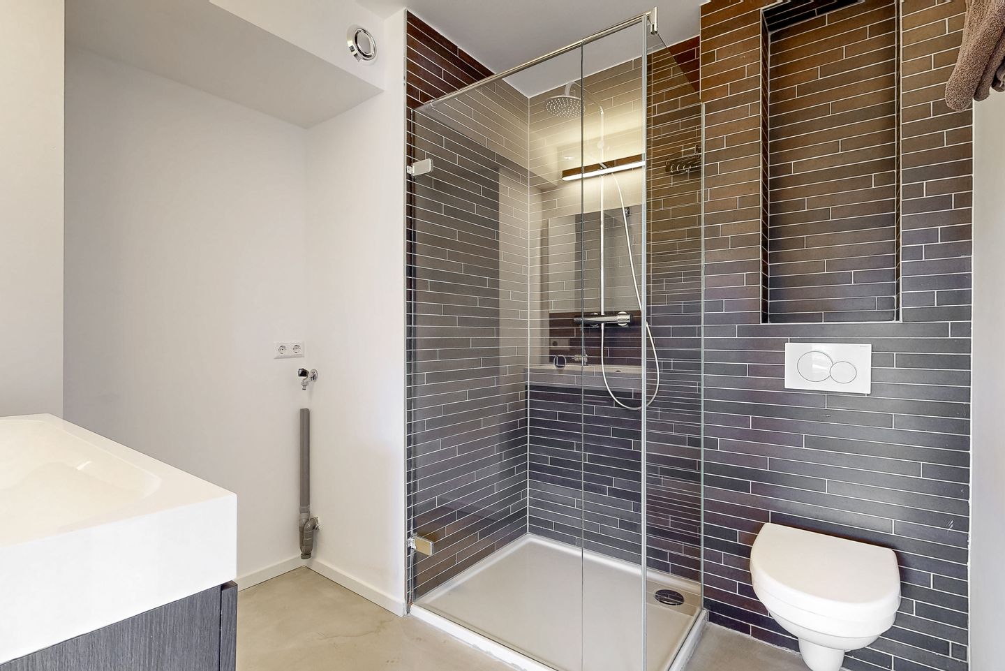 Photo 14 of Van Walbeeckstraat 107-H