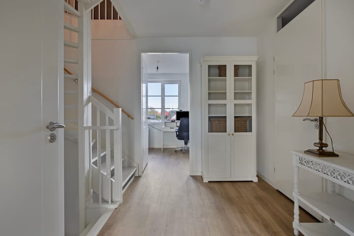 Photo 20 of Willem Maarsehof 1