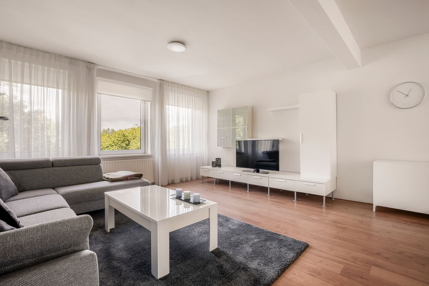 Foto 1 van Van Nijenrodeweg 232