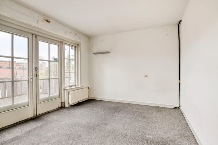 Photo 31 of Hoofdstraat 5