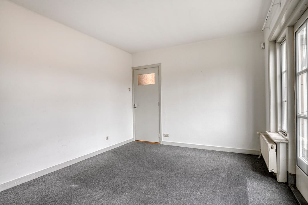 Photo 32 of Hoofdstraat 5