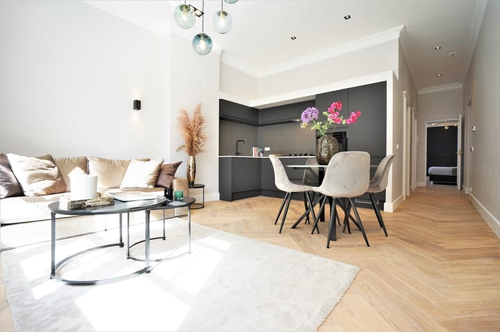 Photo 2 of De Lairessestraat 172-D