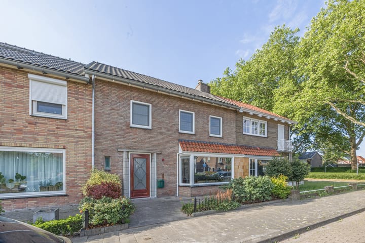 Photo 1 of Leeuwenlaan 9
