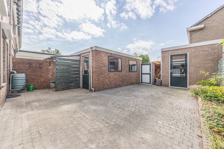 Foto 3 van Leeuwenlaan 9