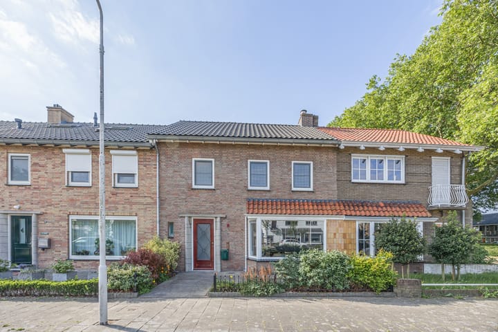 Foto 4 van Leeuwenlaan 9