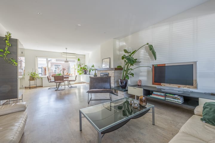 Foto 10 van Leeuwenlaan 9