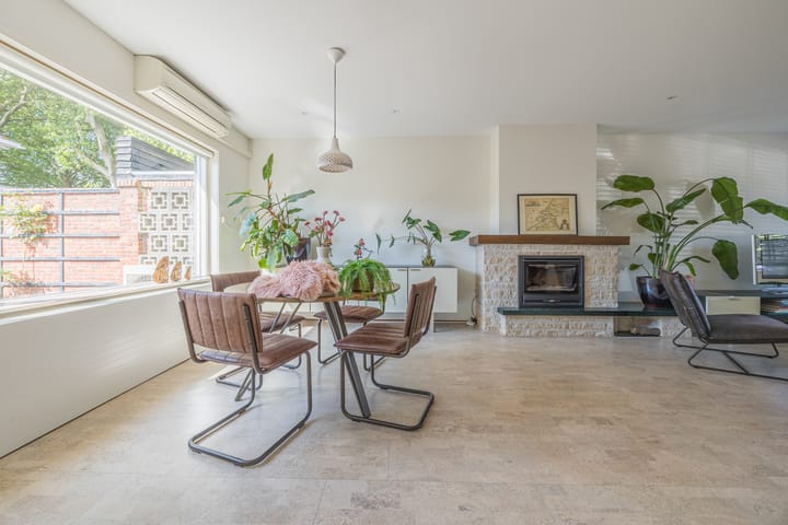 Foto 13 van Leeuwenlaan 9