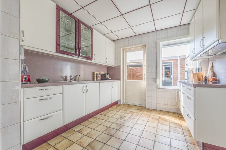 Foto 14 van Leeuwenlaan 9