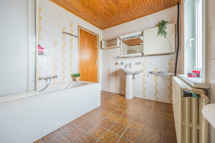 Foto 23 van Leeuwenlaan 9