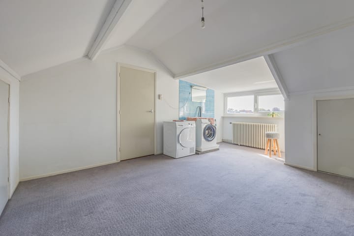 Foto 27 van Leeuwenlaan 9