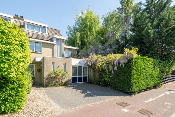 Photo 22 of Elisabeth Catsvliet 14