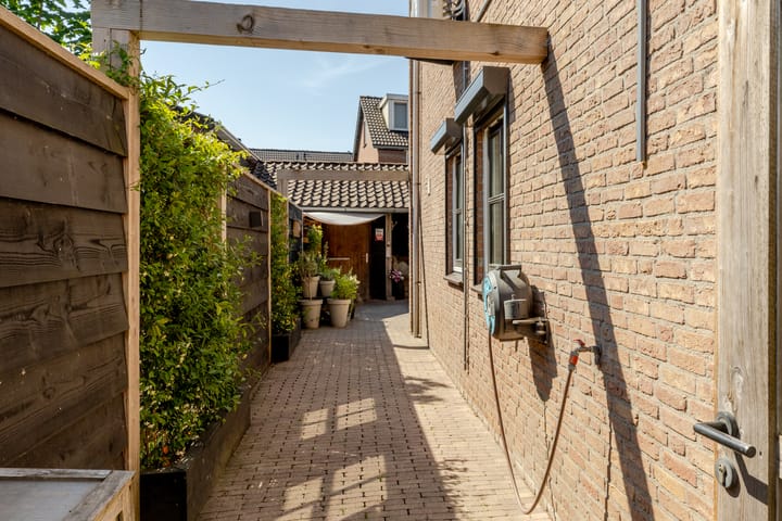 Foto 33 van Beneden Havendijk 13