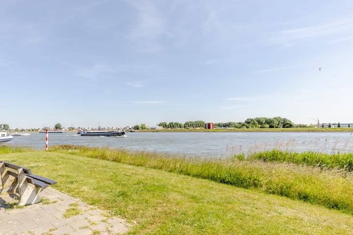 Foto 36 van Beneden Havendijk 13