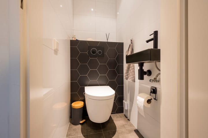 Photo 30 of van Weedestraat 77