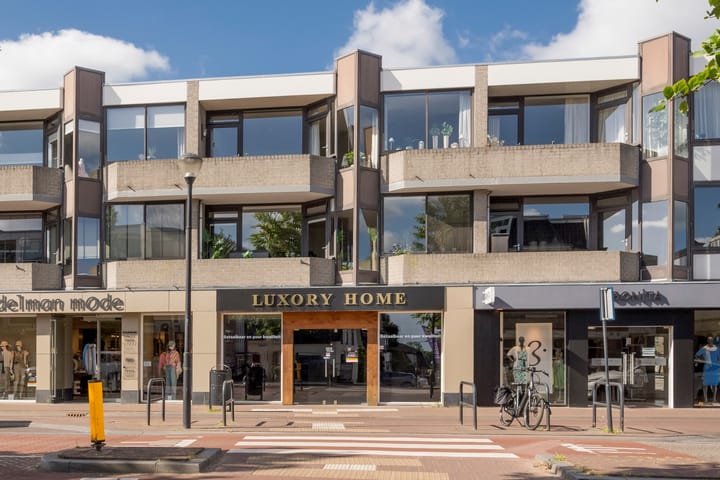 Photo 41 of van Weedestraat 77