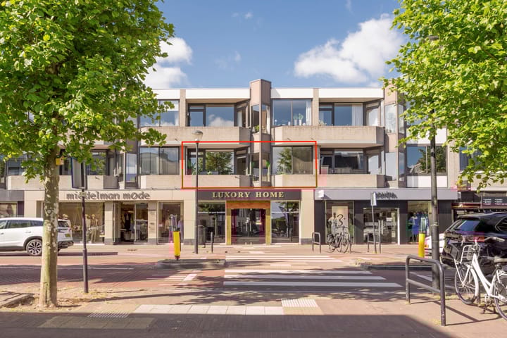 Photo 1 of van Weedestraat 77