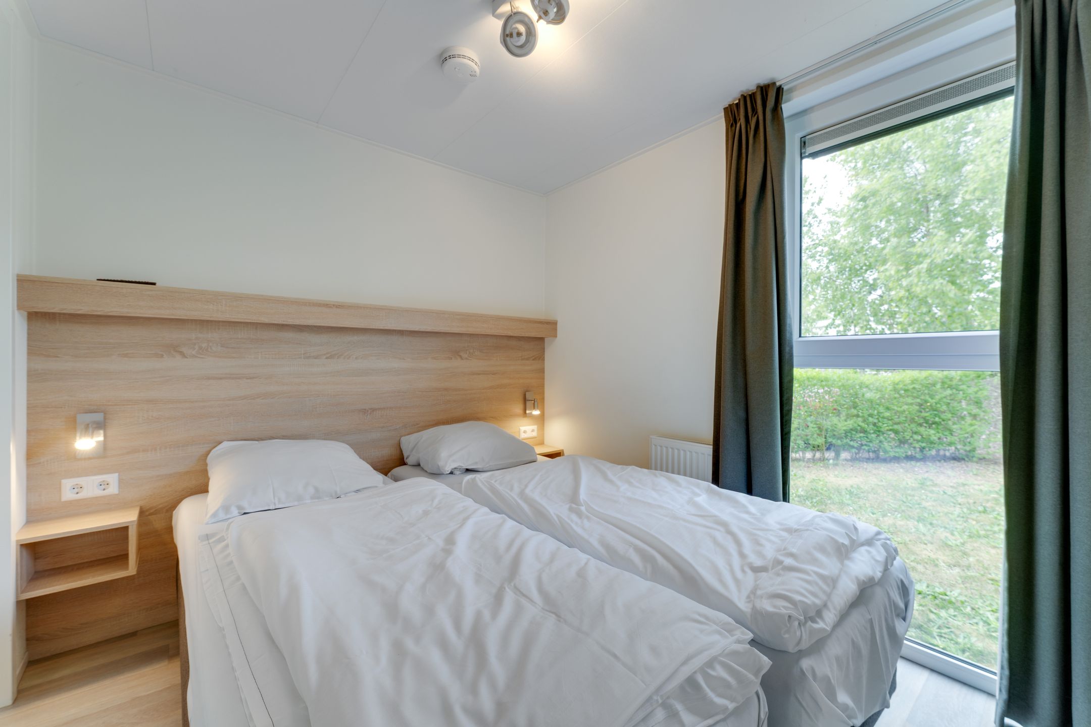 Foto 3 van Zeedijk 24-230