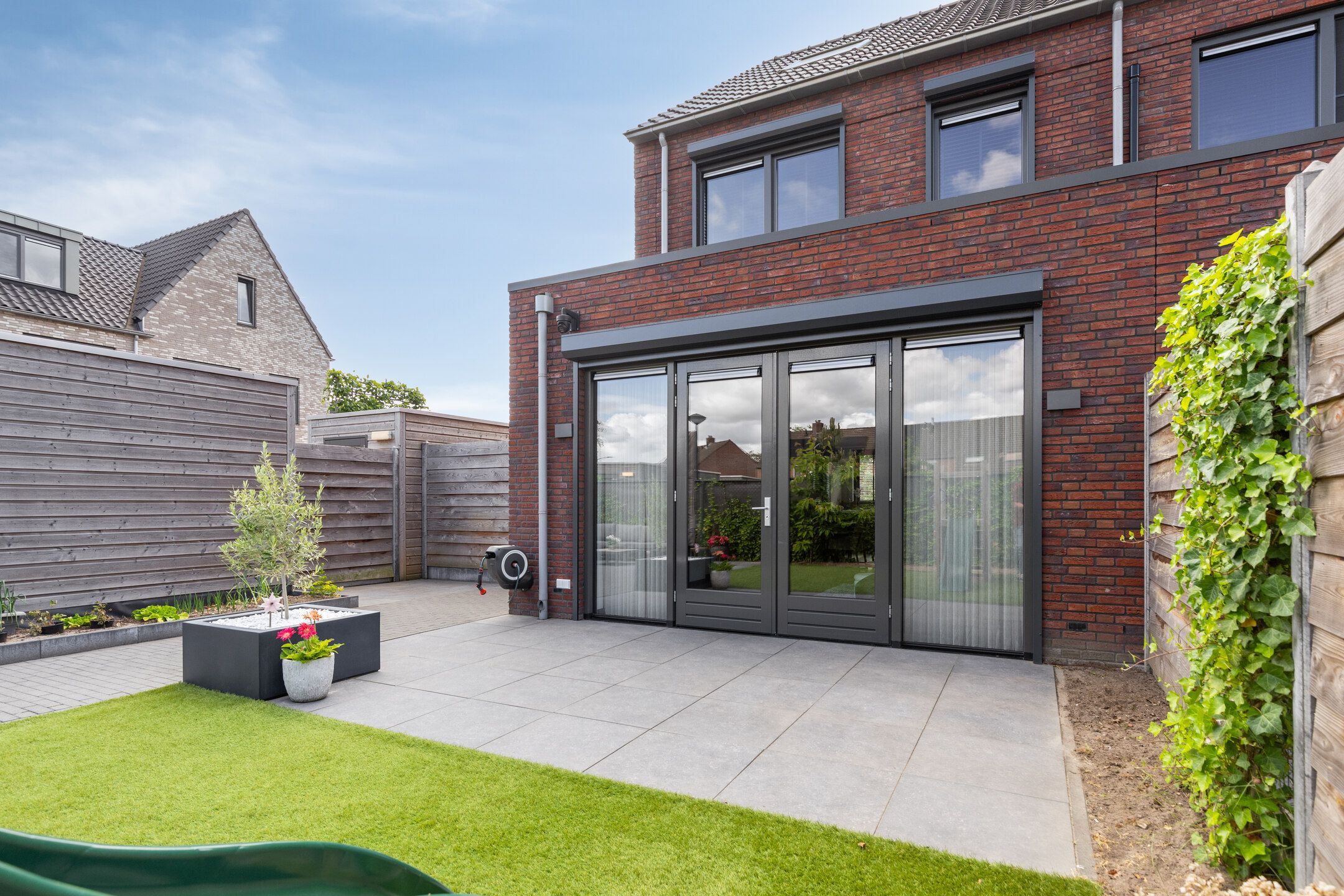 Photo 24 of Zuideind 9