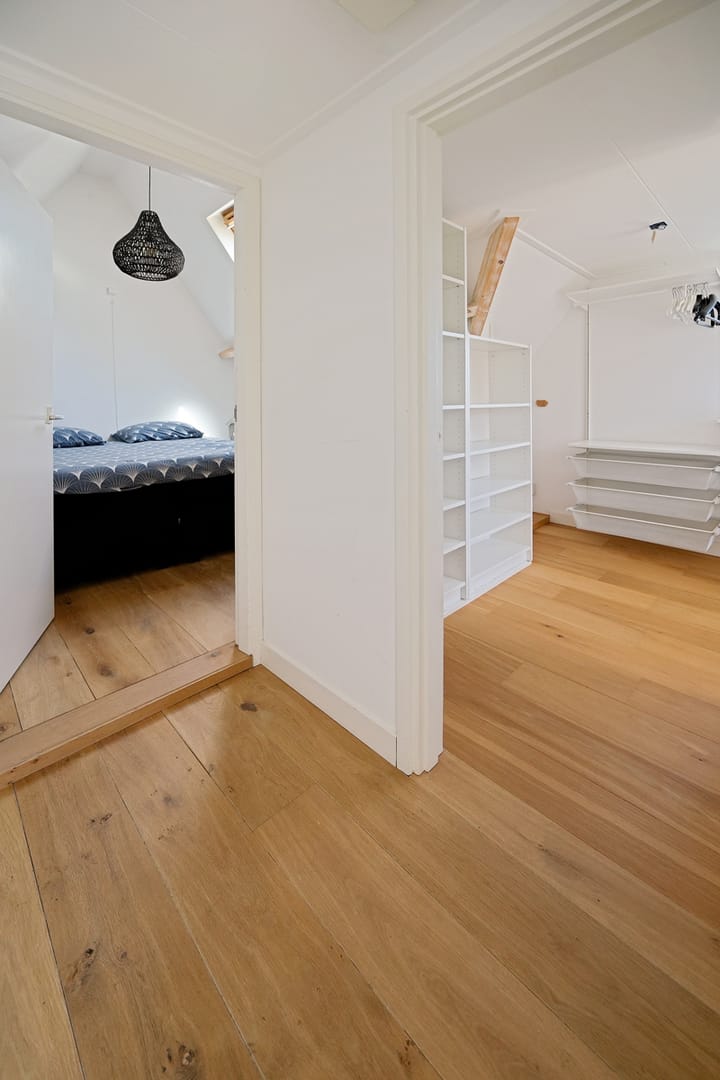 Photo 10 of De Ruyterstraat 85-B