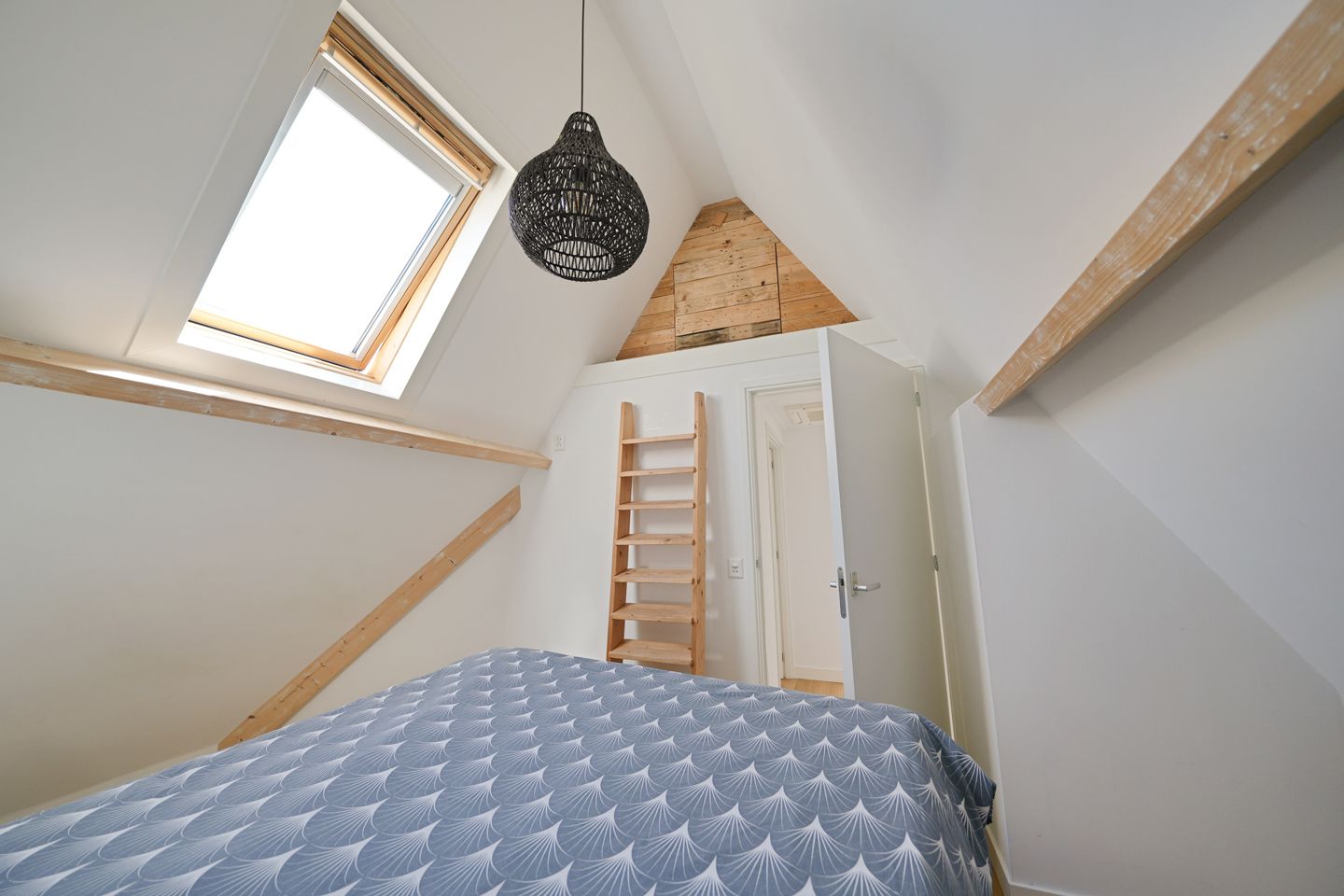 Foto 12 van De Ruyterstraat 85-B