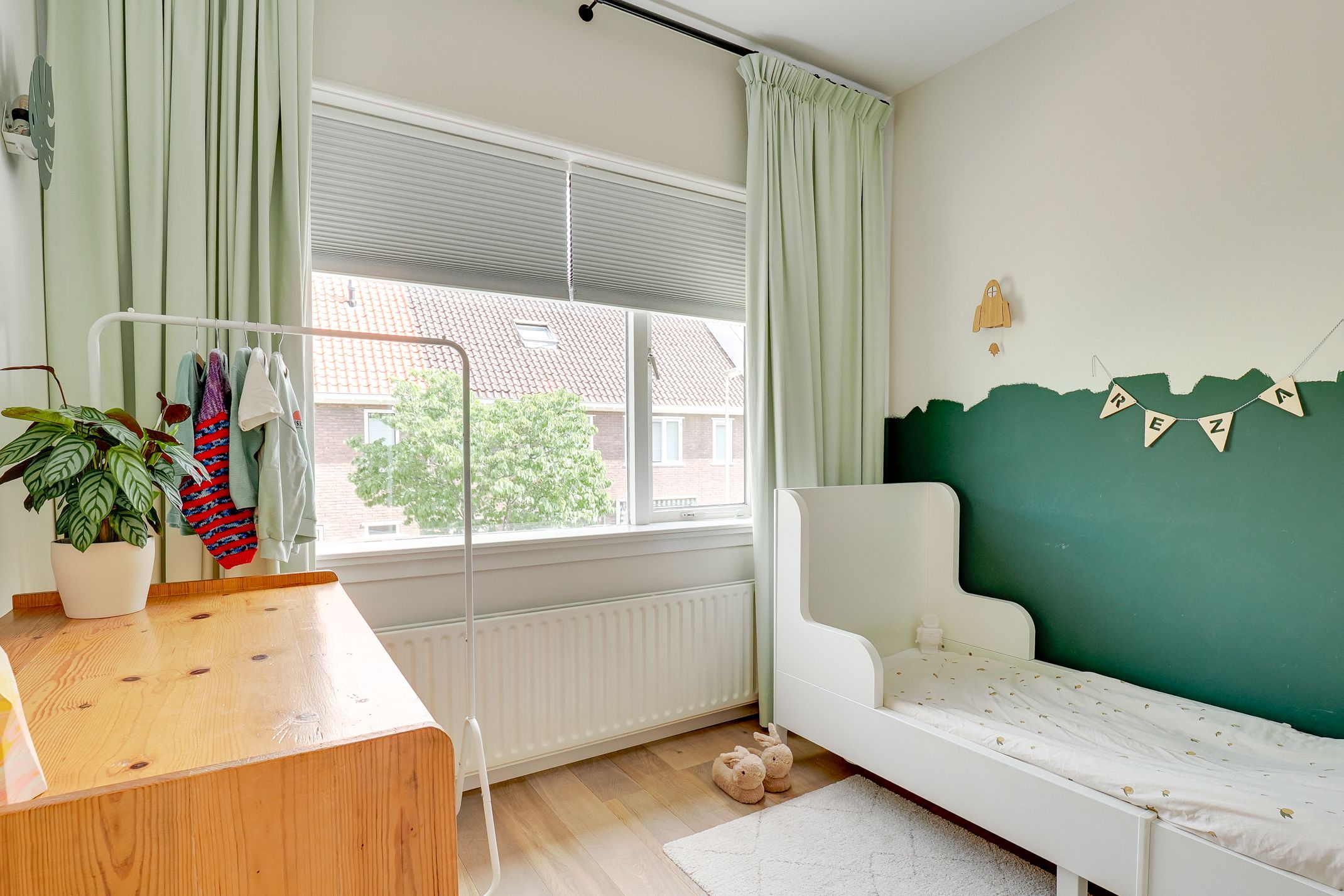 Photo 30 of Schoenerstraat 2