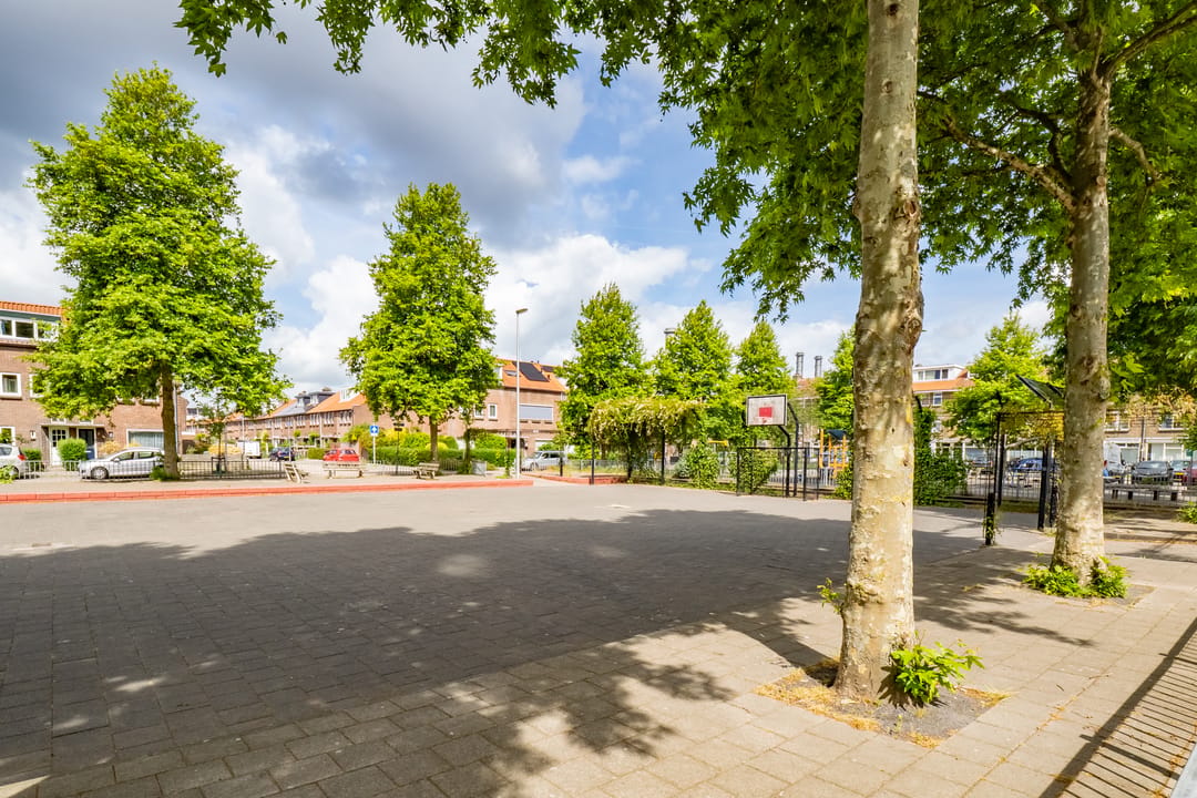 Photo 38 of Schoenerstraat 2