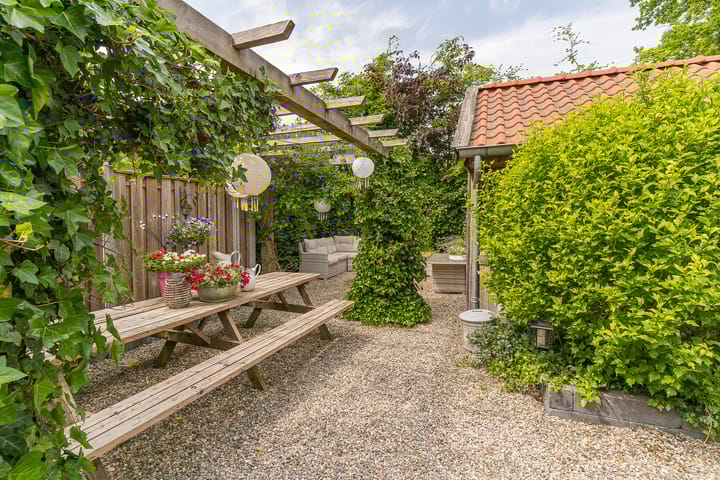 Photo 40 of Hoefslag 8