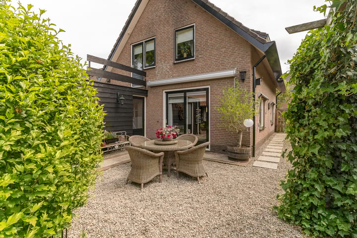 Photo 43 of Hoefslag 8