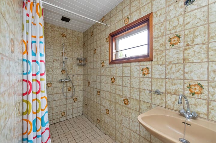 Photo 18 of Huigsloterdijk 178