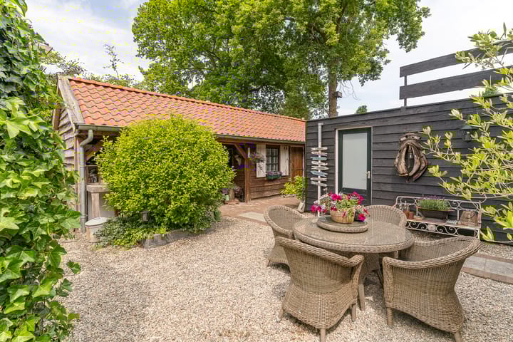 Photo 46 of Hoefslag 8