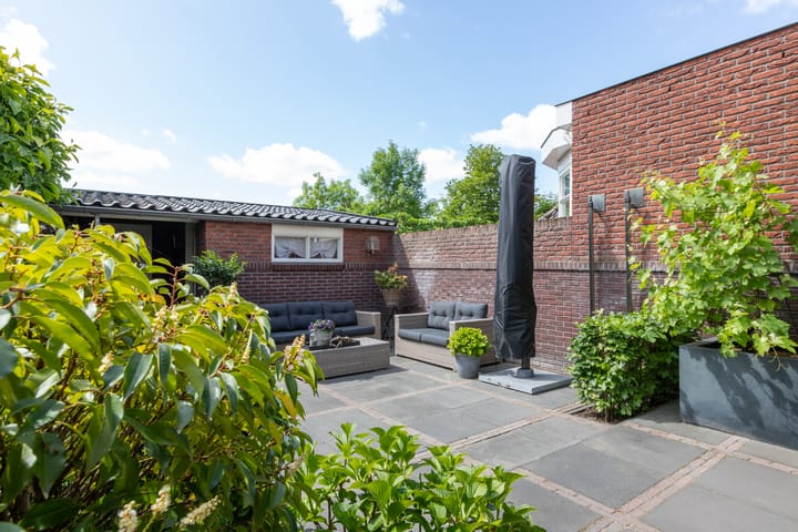 Foto 64 van Graaf Florisweg 134