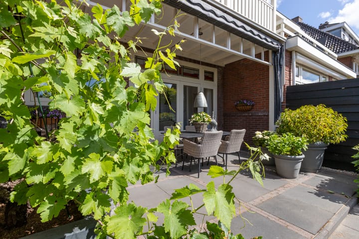 Foto 66 van Graaf Florisweg 134