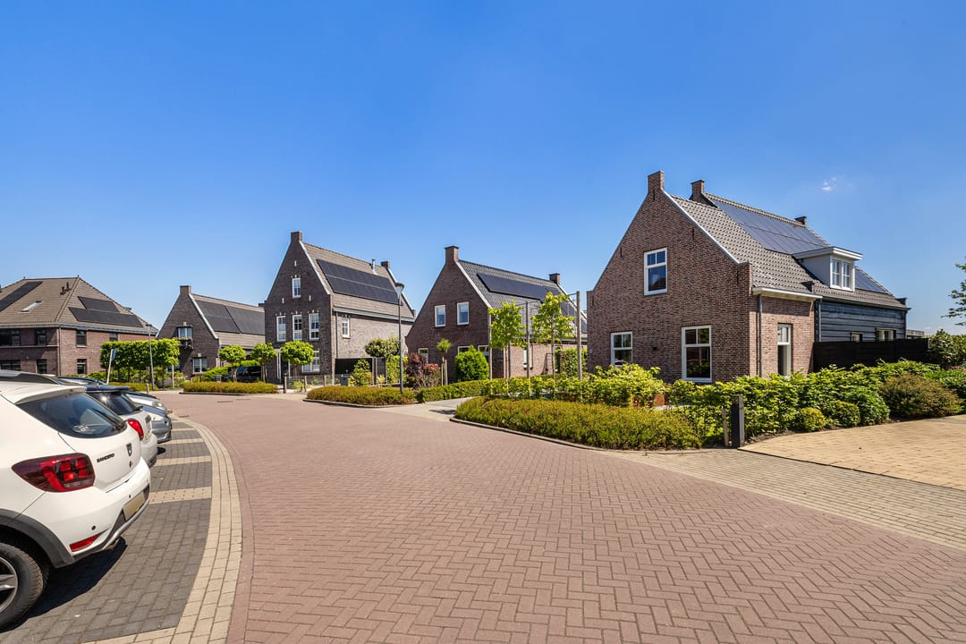 Photo 61 of Essenlaan 96