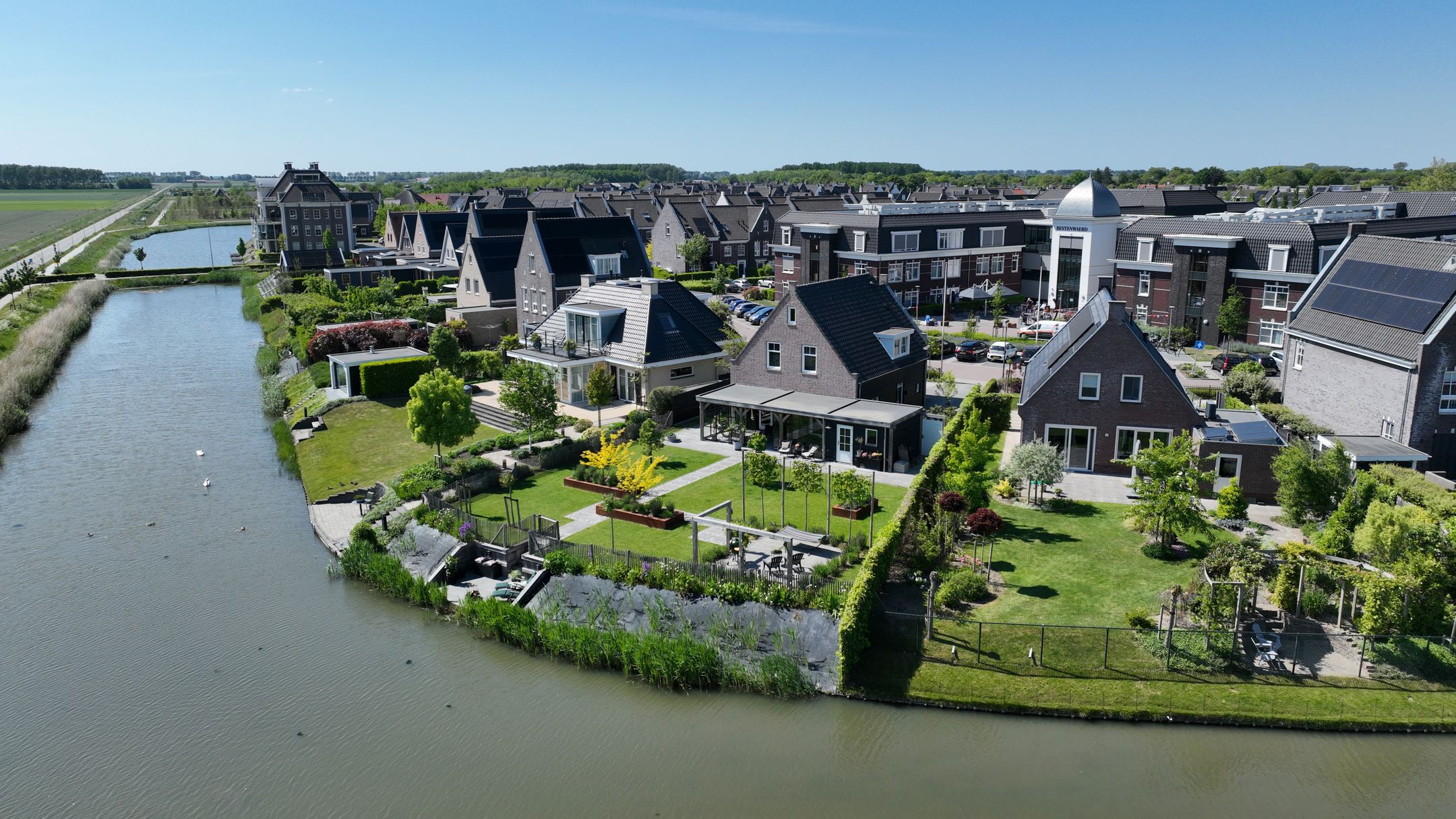 Photo 66 of Essenlaan 96