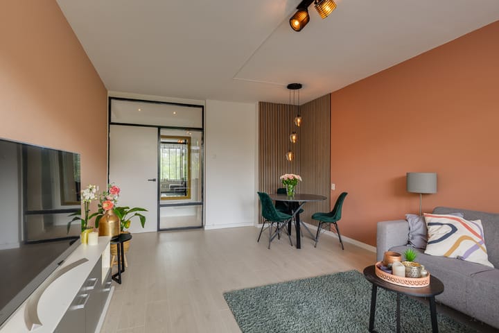 Foto 3 van Burgemeester Caan van Necklaan 560