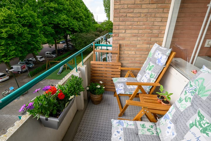 Foto 6 van Burgemeester Caan van Necklaan 560